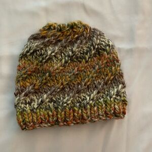 Ponytail hat~ NWOT~ adorable!!